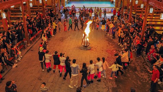 Zhangjiajie Private Day Tour to Fenghuang Ancient Town and Mo Rong Miao Village