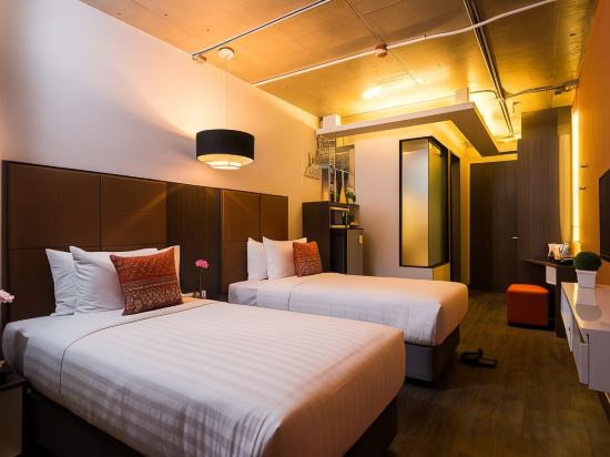 Aim House Bangkok Hotel Room Type - Standard Twin Room (No Parking Car)