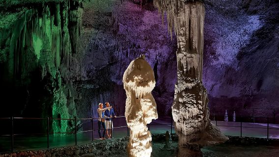 Gua Postojna & Istana Predjama dari Trieste