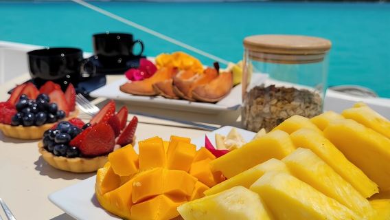 Private Sunrise Tour with Breakfast on Board