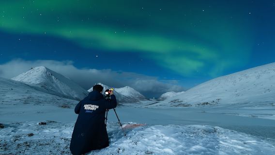 Private Northern Lights chase