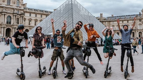 Paris E-Scooter Tour with fun & informative guide (small groups)