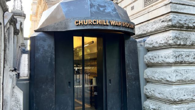 ทัวร์เดินชมสถานที่สำคัญของวินสตัน เชอร์ชิลล์ และลอนดอนในช่วงสงครามโลกครั้งที่ 2