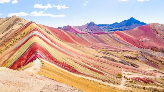 Cusco: Rainbow Mountain and Red Valley Day Trip with Meals