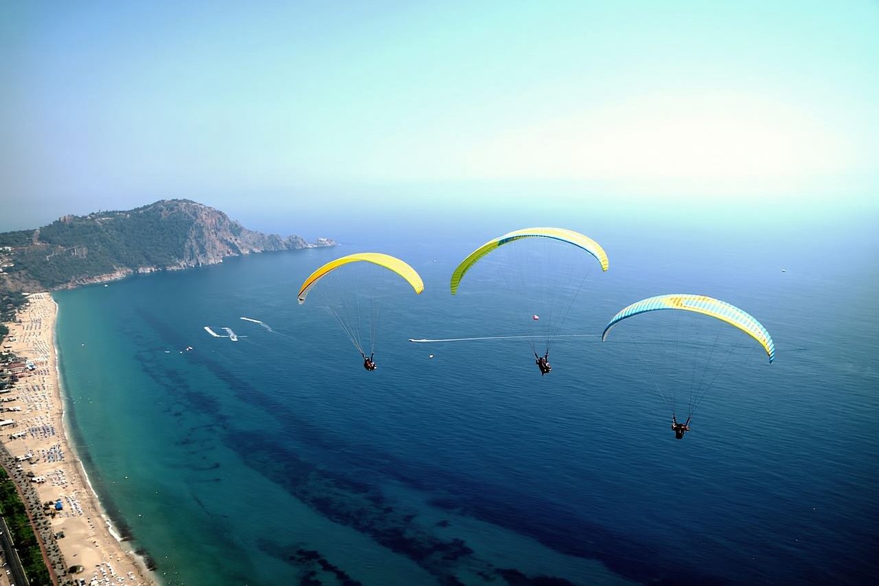 Alanya: Parapendio in tandem con servizio di prelievo e rientro