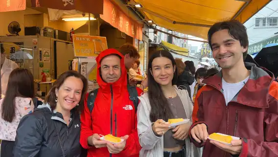 東京：築地魚市場美食與健行之旅