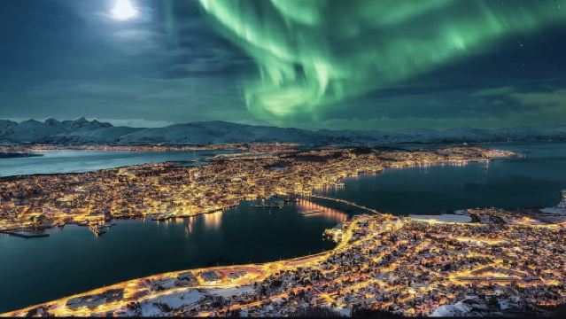 【探索！】北極圈包車一日遊索馬若伊島+峽灣小鎮