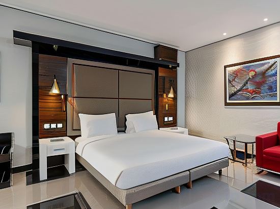 Radisson Blu Hotel Lusaka - Tap to explore photos