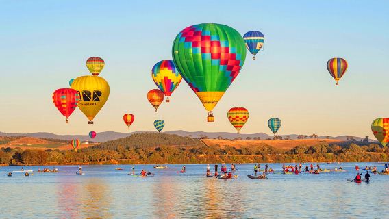 坎培拉熱氣球1小時體驗清晨觀日出【市區來回接送+贈慶祝香檳+飛行證書+可選早餐/御風飛行超浪漫】