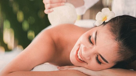 Thailand Reise Phuket Padma Wellness & Spa Massage Padma Wellness & Spa Südostasiatisches Spa Thai-Massage in der Nähe von Phuket Stadt