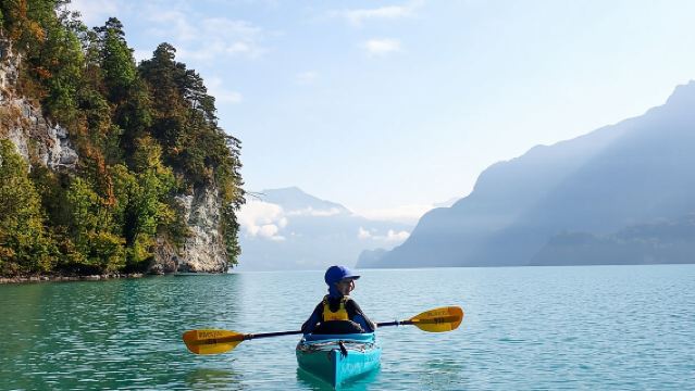 Kayak Tour of the Turquoise Lake Brienz
