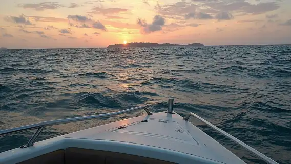 James Bond Island Sunrise Early Bird Tour by Speed Boat