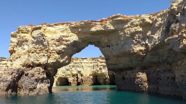 Tour to Benagil Caves and Coastline in Albufeira