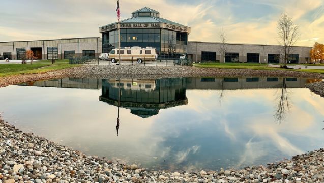 Evita las colas en el Salón de la Fama y Museo de Autocaravanas