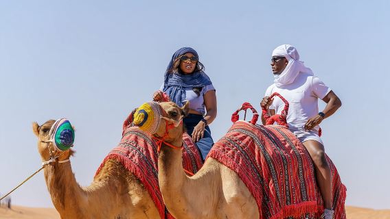 プレミアムイブニングデザートサファリ、クワッドバイク、ラクダ乗り、VIPバーベキューディナー