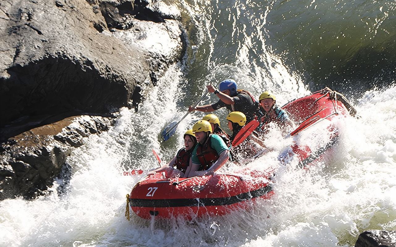 ケアンズ バロン川 ラフティングツアー半日帰りツアー【英語サービス+市内複数地点送迎+プロのガイド】