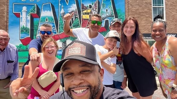 Stadtrundfahrt durch Tampa in kleiner Gruppe mit dem Bus