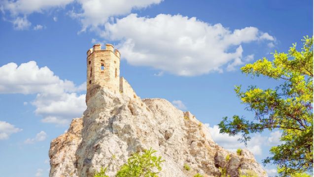 維也納出發:德文城堡+布拉迪斯城堡+聖馬丁主教座堂