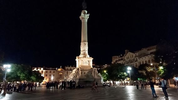 Lisbon: Fado Show & Dinner