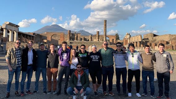 PompeiI Exclusive Tour with your Archaeologist in a Small Group