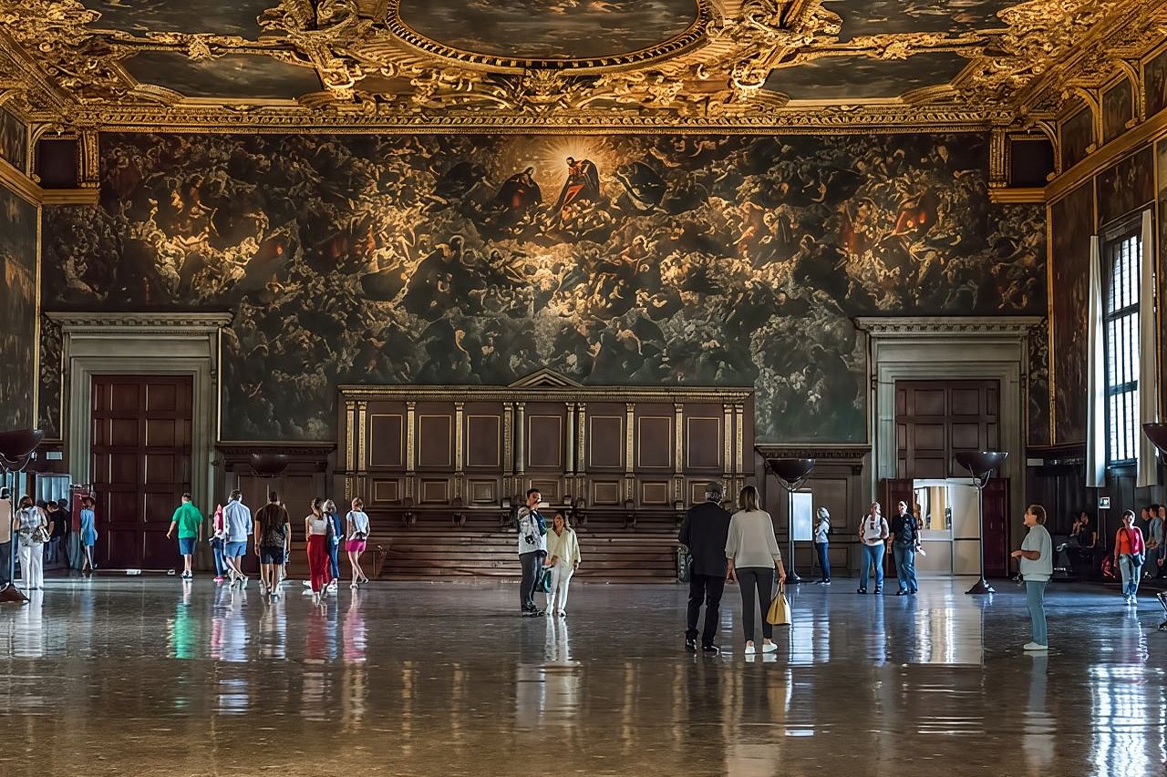 Venedig: Geführte Tour durch den Dogenpalast mit Eintrittskarten und optionaler Gondelfahrt