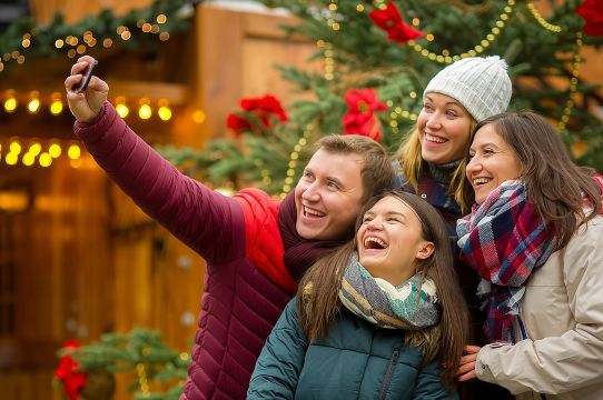 與 Holly Jolly Hunt 一起在哥倫比亞展開節慶尋寶之旅