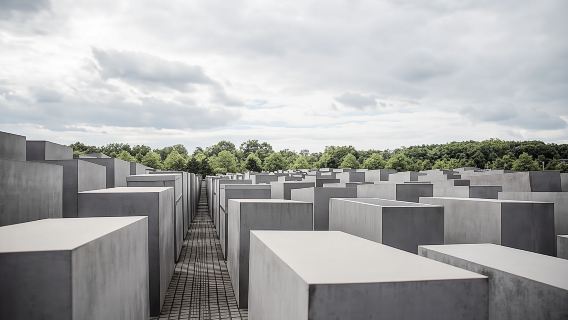 Private and personalized past and present experience in Berlin