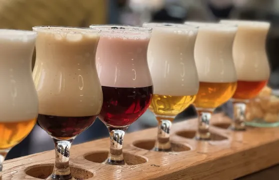 地拉那阿爾巴尼亞手工啤酒品嚐，配搭個人混合拼盤