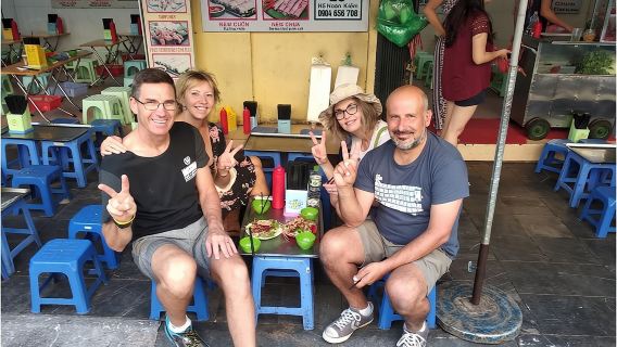 Makanan Jalanan Hanoi Kim Tours Vietnam