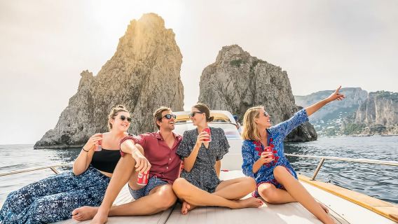 Visite de l'île de Capri au départ de Sorrente, Italie (visite de la grotte bleue + temps libre sur l'île + visite en petit groupe)