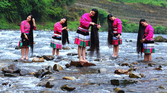 桂林龍脊梯田+金坑梯田+黃洛瑤寨一日遊：8人小團+可選私家團