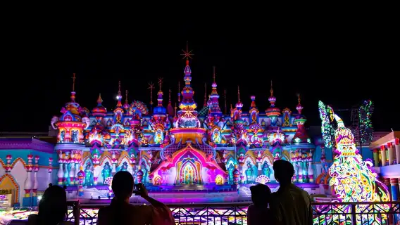 普吉島夢幻嘉年華樂園