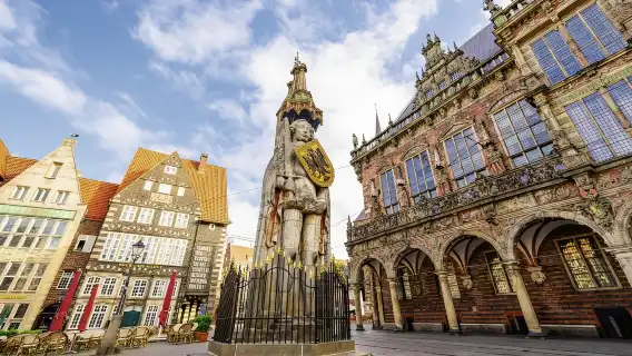 เยอรมนี + จัตุรัสตลาดเบรเมน + สวนกังหันลม + สนามกีฬาเวเซอร์ + รูปปั้นโรแลนด์ในเบรเมน