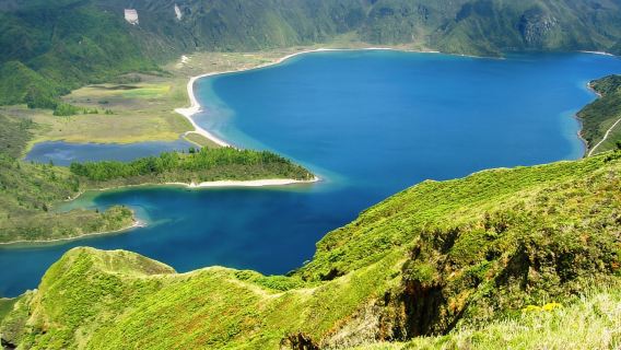 From Ponta Delgada: Lagoa do Fogo Half-Day Jeep Tour