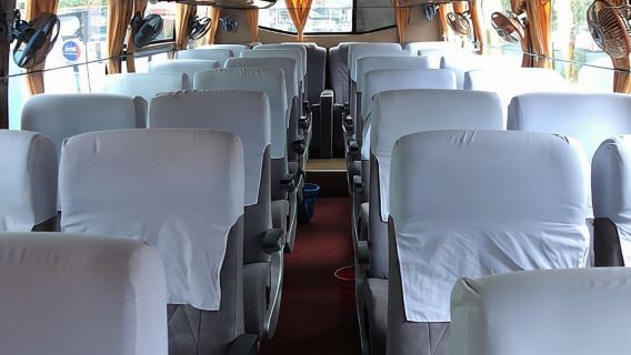 치트완에서 포카라행 관광 버스 티켓