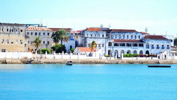 Excursión privada de día completo a Stone Town, la granja de especias y la isla de la prisión