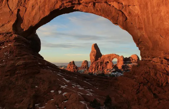 從摩押出發，前往拱門國家公園體驗四輪傳動車探險之旅