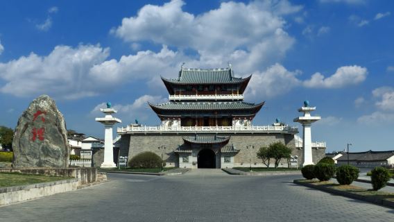 Tour per Turisti Stranieri a Cangshan, Tre Pagode, Xizhou, Lago Erhai e Città Antica di Dali