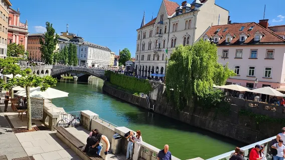 Excursion d'une journée au lac de Bled à Ljubljana en minibus (8 personnes maximum) au départ de Zagreb