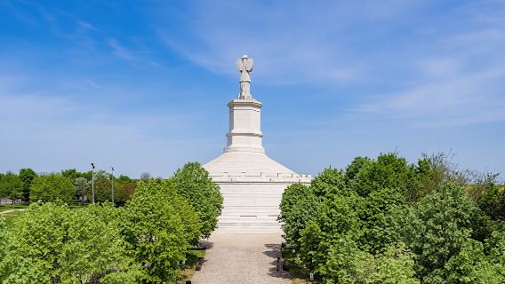 Roman Conquest and Bacchus tour from Constanta