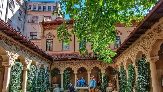 Tour a piedi di Bucarest con una guida madrelingua italiana