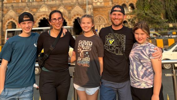 Private Sightseeing Tour of Mumbai's Iconic Sights