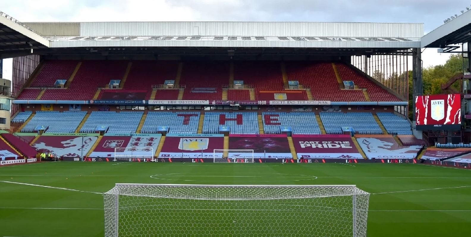 빌라 파크 - 프리미어 리그 & 챔피언스 리그, 애스턴 빌라 홈 경기 대상자 제한 없음 [프리미어 리그 축구 매력에 빠져보세요/티켓 수령 불필요]