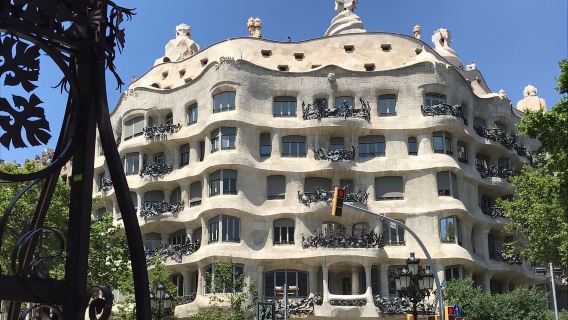From Salou: Barcelona City Center Tour