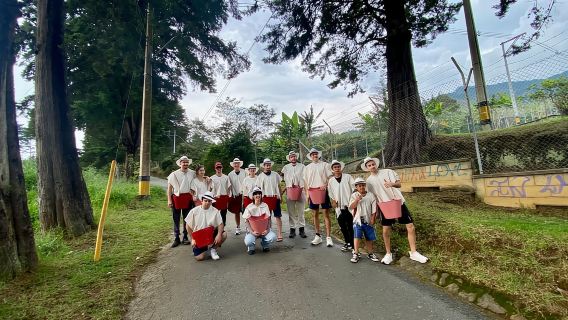 Medellín Coffee Farm Tour with Trolley and Cable Car Ride