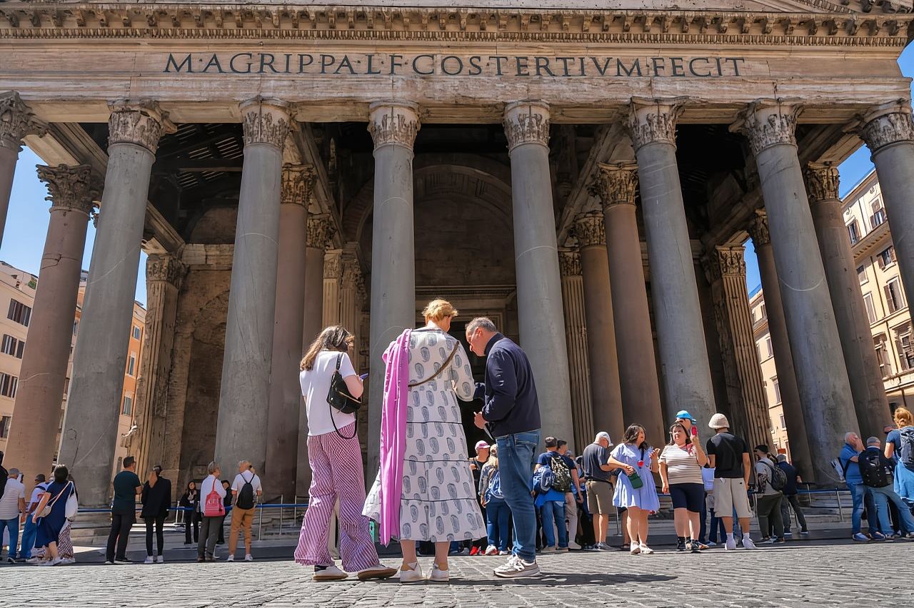 Roma in Tuk Tuk: storie locali e luoghi nascosti
