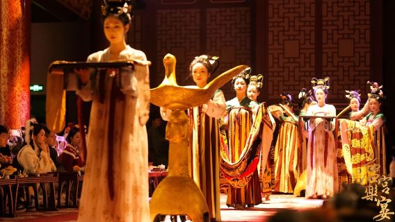 Henan Palace Banquet: Tang Dynasty Music Banquet (Enjoy Night Views from the Tower + Optional Hanfu Dress-Up Experience + Tang Tea and Dessert Tasting)