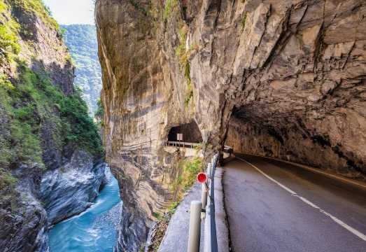 Hualien Taroko National Park, Qixingtan & Qingshui Cliff Private Day Tour Guide