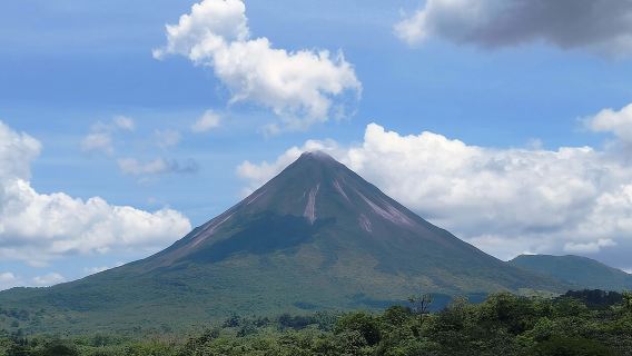 Arenal Volcano, La Fortuna Waterfall, Hot Springs Combo Tour with Lunch & Dinner