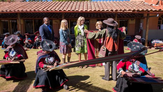 ทัวร์หุบเขาศักดิ์สิทธิ์และมาราส - โมเรย์ พร้อมบุฟเฟต์อาหารกลางวัน